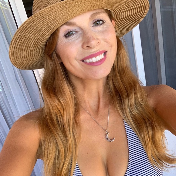 THIS IS ME β€ - Picture 1 of 3